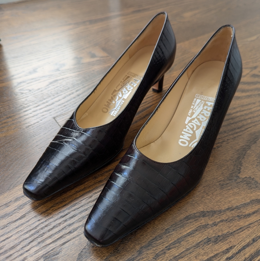 Salvatore Ferragamo Dark Brown/Black Croc Pumps Size 6